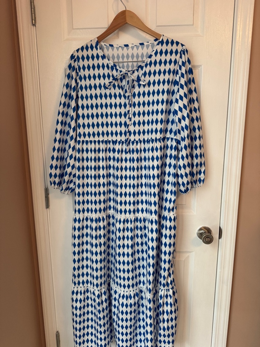 Blue Diamond-Print Tiered Women's Casual Dress with Tie Neck
